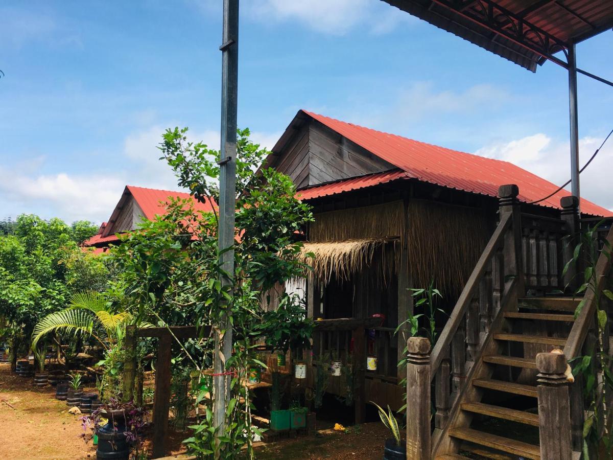 Ratanakiri Farmhouse & Trekking バンラング エクステリア 写真