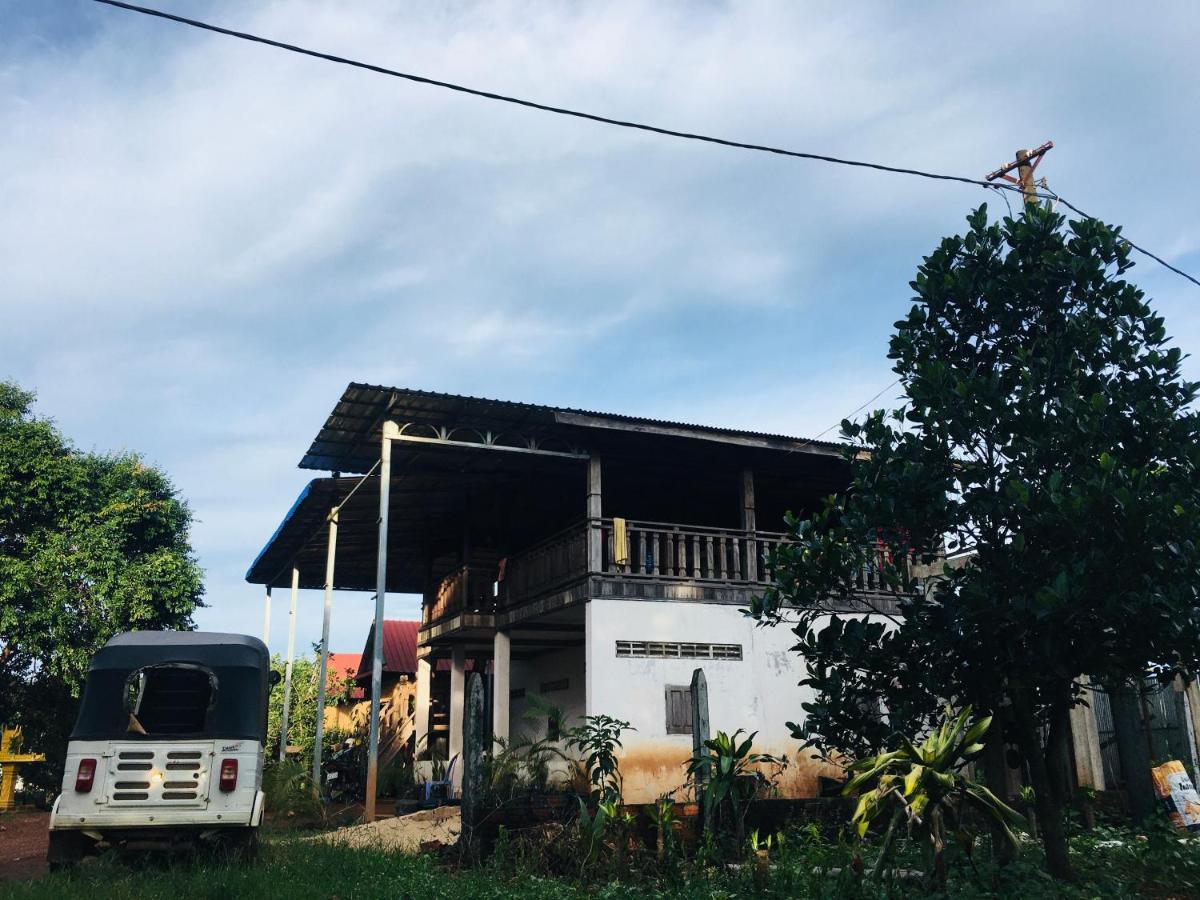 Ratanakiri Farmhouse & Trekking バンラング エクステリア 写真